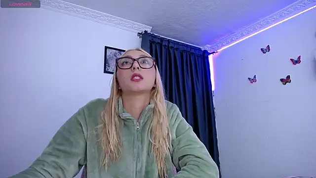 Soffy-brooks online show from April 23, 2026, 3:57 am