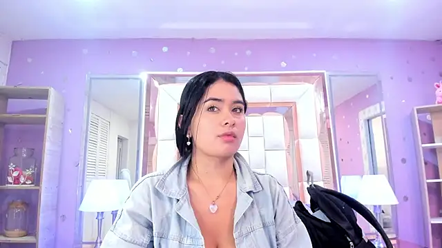 scarlette 15  online show from May 29, 2026, 3:12 am