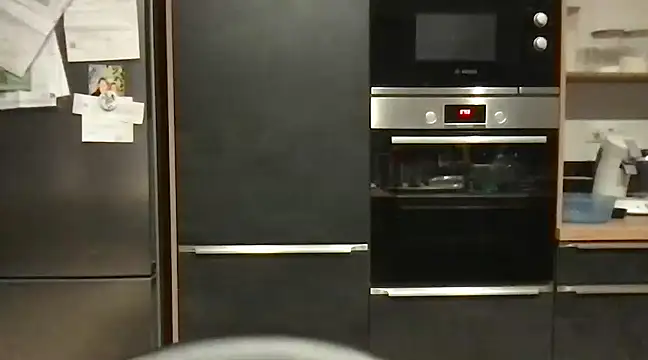 unconnudu21000 online show from December 14, 2024, 6:56 am