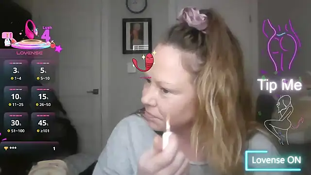 MissyLovexxx online show from March 5, 2025, 2:45 pm