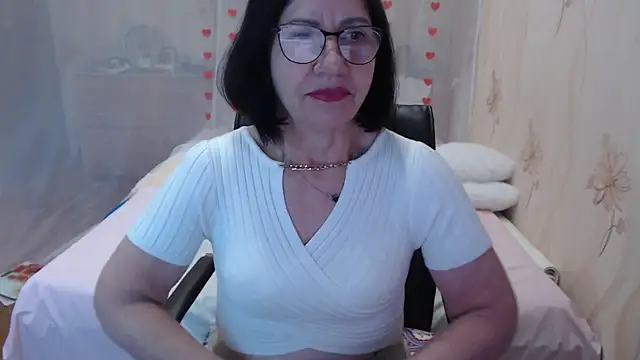 Snapshot of OlgaHottie chatting on October 8, 2025, 11:16 pm OlgaHottie online show from October 8, 2025, 11:16 pm