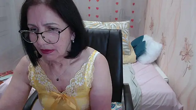 OlgaHottie online show from November 20, 2025, 11:22 am