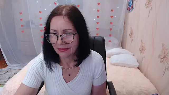 Snapshot of OlgaHottie chatting on March 3, 2025, 11:35 pm OlgaHottie online show from March 3, 2025, 11:35 pm