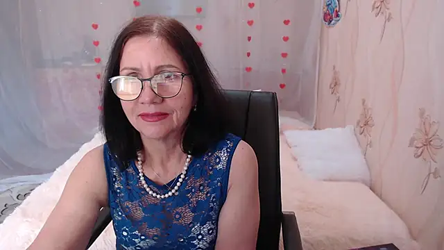 Snapshot of OlgaHottie chatting on March 18, 2025, 5:34 am OlgaHottie online show from March 18, 2025, 5:34 am