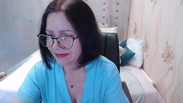 OlgaHottie online show from November 4, 2025, 11:30 pm