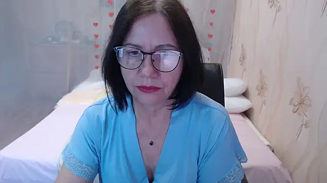 Snapshot of OlgaHottie chatting on October 7, 2025, 11:28 pm OlgaHottie online show from October 7, 2025, 11:28 pm