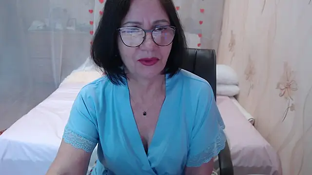 Snapshot of OlgaHottie chatting on October 6, 2025, 11:27 pm OlgaHottie online show from October 6, 2025, 11:27 pm