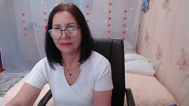 Snapshot of OlgaHottie chatting on March 4, 2025, 4:27 am OlgaHottie online show from March 4, 2025, 4:27 am