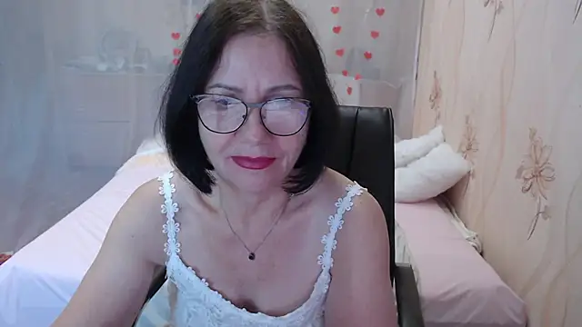 Snapshot of OlgaHottie chatting on September 29, 2025, 11:10 pm OlgaHottie online show from September 29, 2025, 11:10 pm