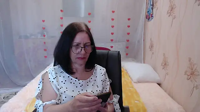 Snapshot of OlgaHottie chatting on March 21, 2025, 11:12 pm OlgaHottie online show from March 21, 2025, 11:12 pm