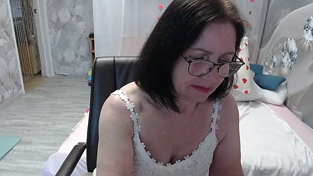 Snapshot of OlgaHottie chatting on May 30, 2026, 12:06 am OlgaHottie online show from May 30, 2026, 12:06 am