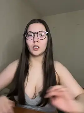 Snapshot of Prudie_Gabriella chatting on November 18, 2025, 9:23 am Prudie Gabriella online show from November 18, 2025, 9:23 am