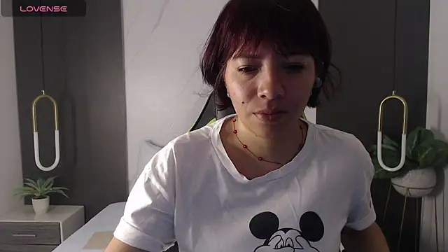 alma fenix online show from March 19, 2025, 12:12 pm