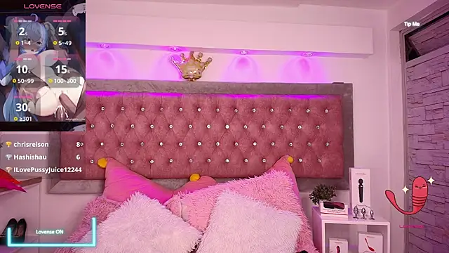 EmmaWilder online show from March 10, 2025, 11:27 pm