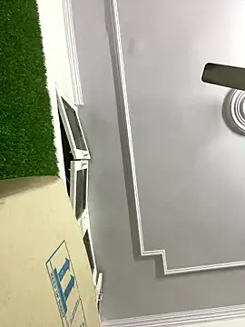 Snapshot of John_desihunk chatting on January 8, 2026, 9:04 am John desihunk online show from January 8, 2026, 9:04 am