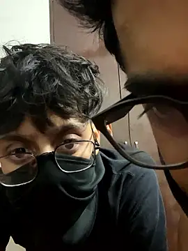 Snapshot of John_desihunk chatting on December 18, 2025, 6:23 pm John desihunk online show from December 18, 2025, 6:23 pm