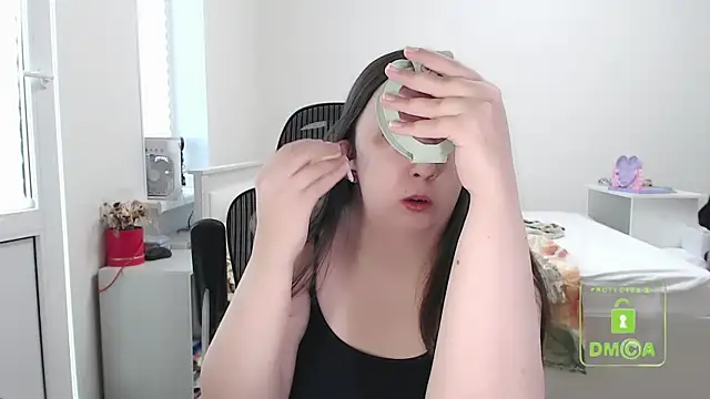 Snapshot of cute_and_hot chatting on October 18, 2025, 9:55 am cute and hot online show from October 18, 2025, 9:55 am