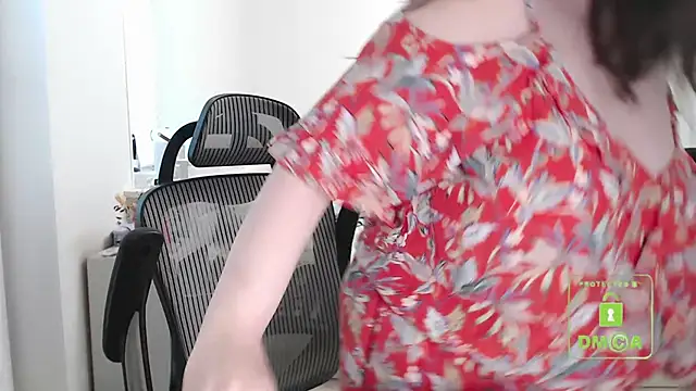 Snapshot of cute_and_hot chatting on September 28, 2025, 2:02 pm cute and hot online show from September 28, 2025, 2:02 pm