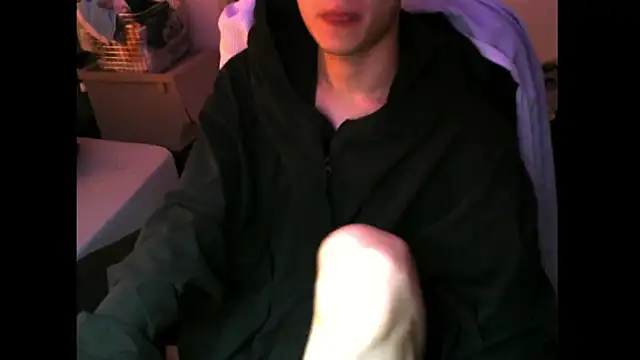 Ray175oo online show from February 5, 2026, 6:26 pm