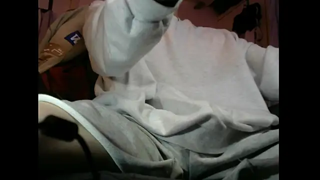 Snapshot of Ray175oo chatting on December 5, 2025, 6:28 pm Ray175oo online show from December 5, 2025, 6:28 pm