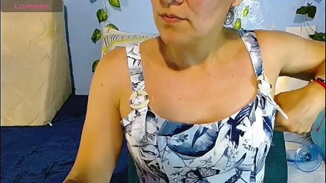 venus swet  online show from February 9, 2026, 12:52 am