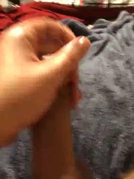 Snapshot of darksmoke011 chatting on March 3, 2025, 8:30 am darksmoke011 online show from March 3, 2025, 8:30 am