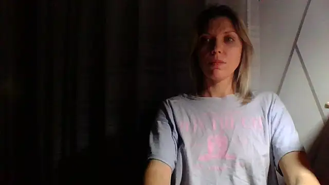 Snapshot of VelvetLove287 chatting on February 22, 2025, 9:37 pm VelvetLove287 online show from February 22, 2025, 9:37 pm