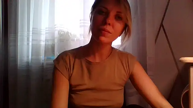 Snapshot of VelvetLove287 chatting on March 18, 2025, 2:50 pm VelvetLove287 online show from March 18, 2025, 2:50 pm