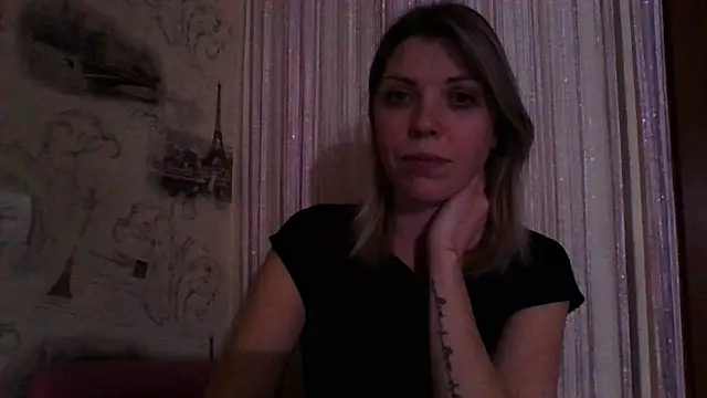 Snapshot of VelvetLove287 chatting on March 17, 2025, 7:15 pm VelvetLove287 online show from March 17, 2025, 7:15 pm