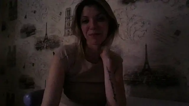 Snapshot of VelvetLove287 chatting on March 8, 2025, 9:08 pm VelvetLove287 online show from March 8, 2025, 9:08 pm