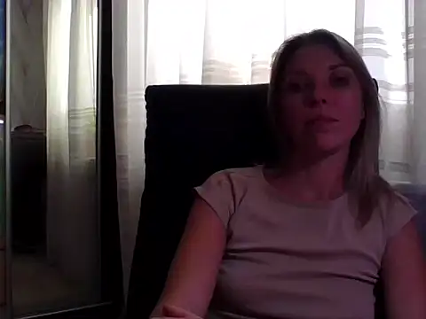 Snapshot of VelvetLove287 chatting on September 25, 2025, 3:18 pm VelvetLove287 online show from September 25, 2025, 3:18 pm