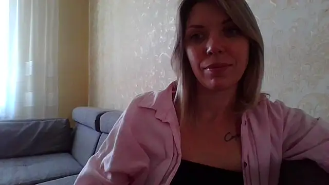 Snapshot of VelvetLove287 chatting on March 12, 2025, 8:51 am VelvetLove287 online show from March 12, 2025, 8:51 am