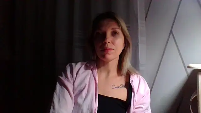 Snapshot of VelvetLove287 chatting on February 21, 2025, 8:05 pm VelvetLove287 online show from February 21, 2025, 8:05 pm