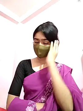 Arisha- online show from October 19, 2025, 6:43 pm