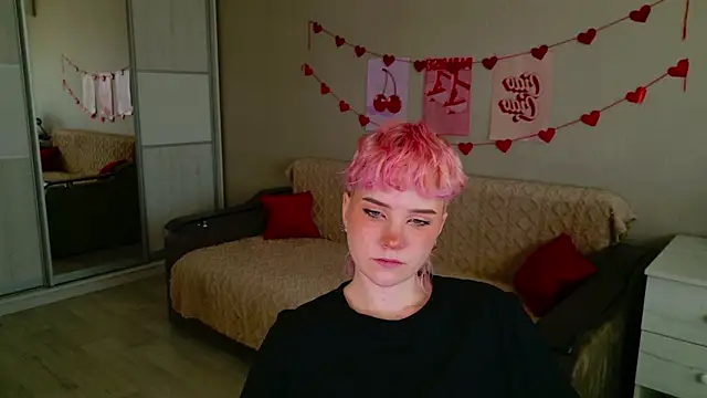 Snapshot of School_Love chatting on September 22, 2025, 11:05 am School Love online show from September 22, 2025, 11:05 am