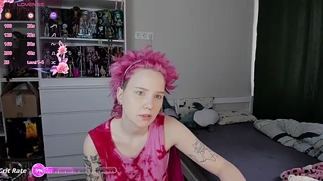 School Love online show from March 3, 2026, 7:04 am