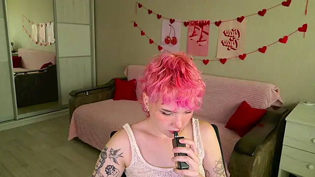 Snapshot of School_Love chatting on September 18, 2025, 11:13 am School Love online show from September 18, 2025, 11:13 am