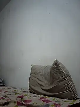 JOHN LEE DEREK online show from April 25, 2026, 2:47 pm