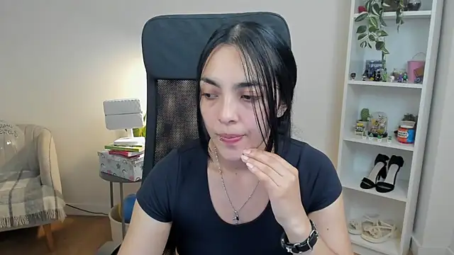  BellaEvans  online show from May 29, 2026, 4:29 am
