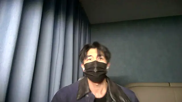 wuzhimao0207 online show from May 22, 2026, 5:11 pm
