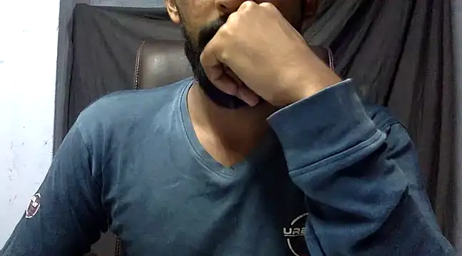 Snapshot of ASIF_F chatting on December 12, 2024, 3:59 pm ASIF F online show from December 12, 2024, 3:59 pm