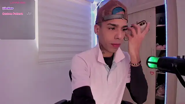 aldrinwhite online show from March 9, 2025, 4:00 pm