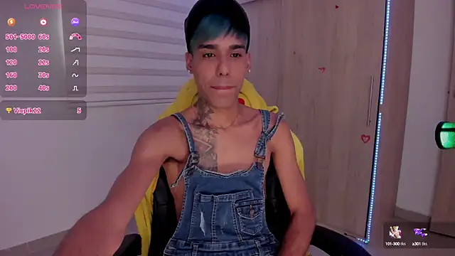 aldrinwhite online show from March 13, 2025, 7:50 pm