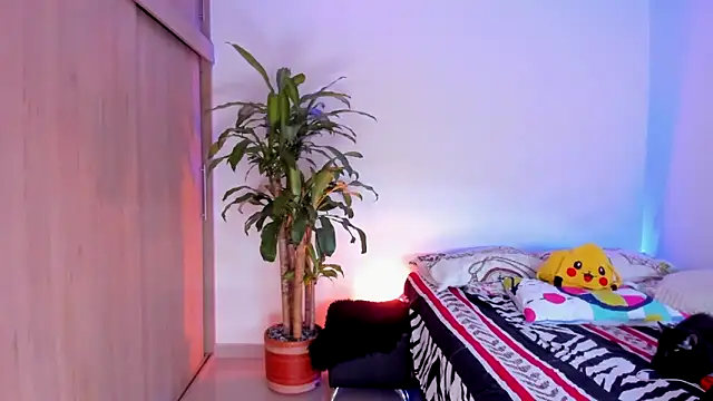 Snapshot of aldrinwhite chatting on March 28, 2026, 7:04 pm aldrinwhite online show from March 28, 2026, 7:04 pm