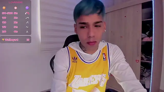 aldrinwhite online show from March 6, 2025, 3:24 pm