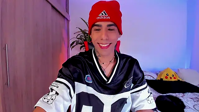 Snapshot of aldrinwhite chatting on March 11, 2026, 4:23 pm aldrinwhite online show from March 11, 2026, 4:23 pm