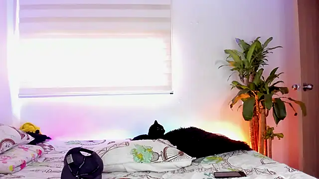 aldrinwhite online show from September 25, 2025, 6:36 pm