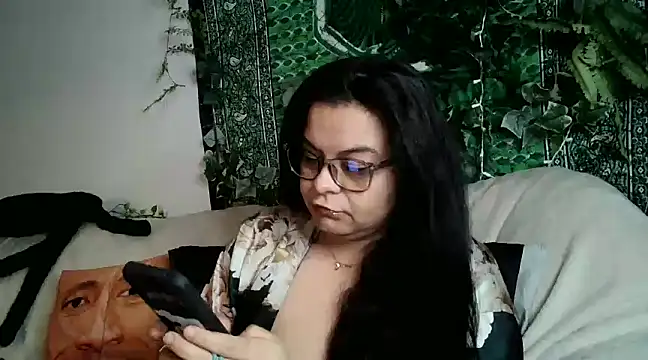 Snapshot of smathydeez69 chatting on January 23, 2025, 4:30 am smathydeez69 online show from January 23, 2025, 4:30 am