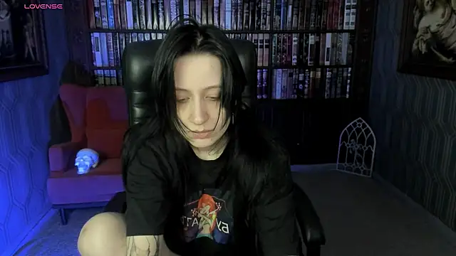 Medusa  Gorgona online show from December 5, 2025, 7:01 pm