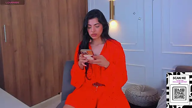 Chrishell  online show from March 13, 2025, 1:32 am